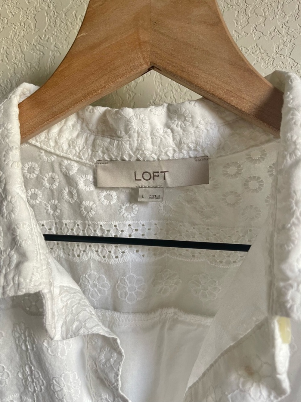 LOFT White Eyelet Sleeveless Collared Pullover Top - Picture 2 of 3